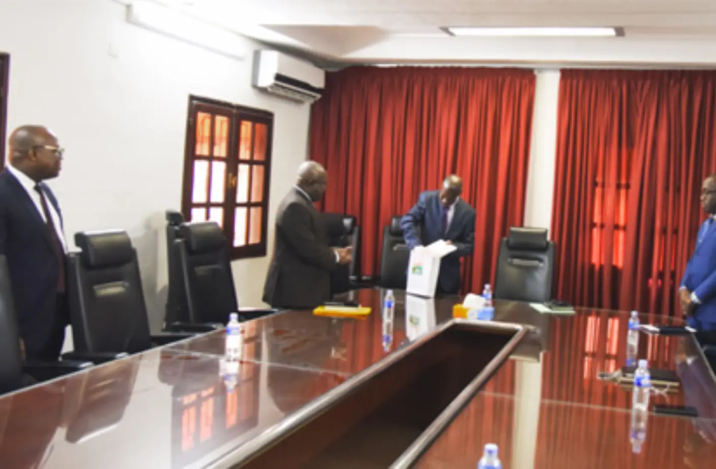 Visite de travail du Directeur Général de la caisse de dépôt et de consignation au Président Du Conseil De Régulation de l’ANRMP – Mardi 17 mars 2020