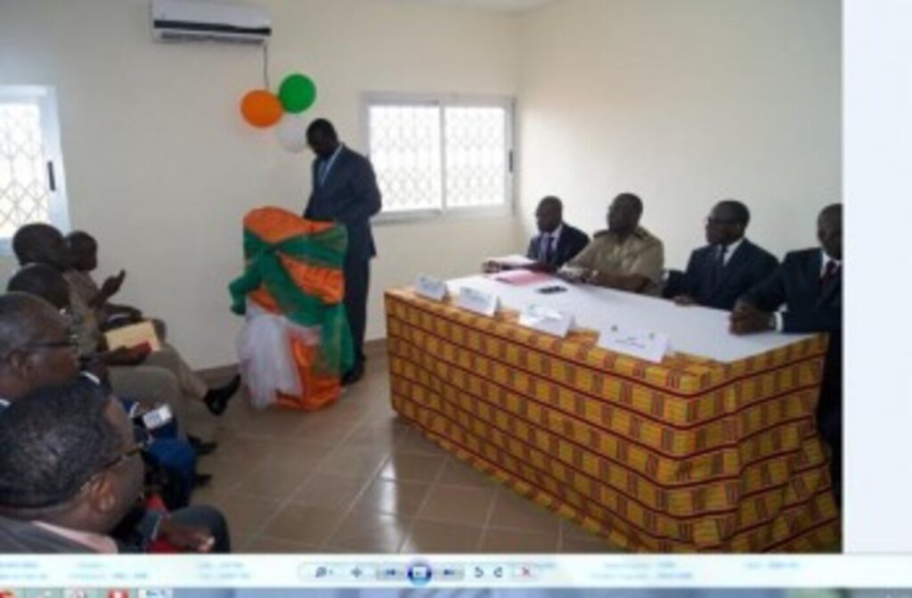 Cérémonie de remise des clés de la DRMP-Korhogo (don de l’ANRMP) suivie d’un séminaire sur les marchés publics- jeudi 24 aout 2015