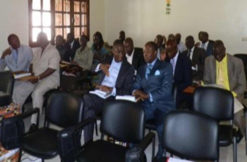 Le deuxième groupe de Contrôleurs Financiers se forme à l’Autorité Nationale de Régulation des Marches Publics – 14 mars 2012