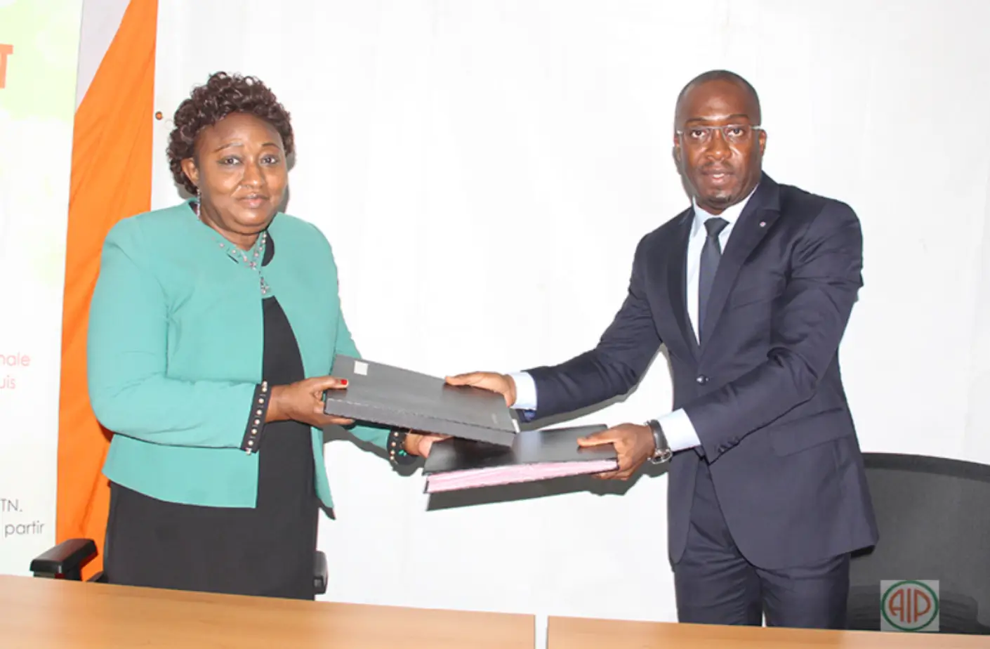 Vulgarisation des missions et activités du régulateur ivoirien des marchés publics : l’ANRMP et l’AIP nouent un partenariat – Vendredi 12 février 2021