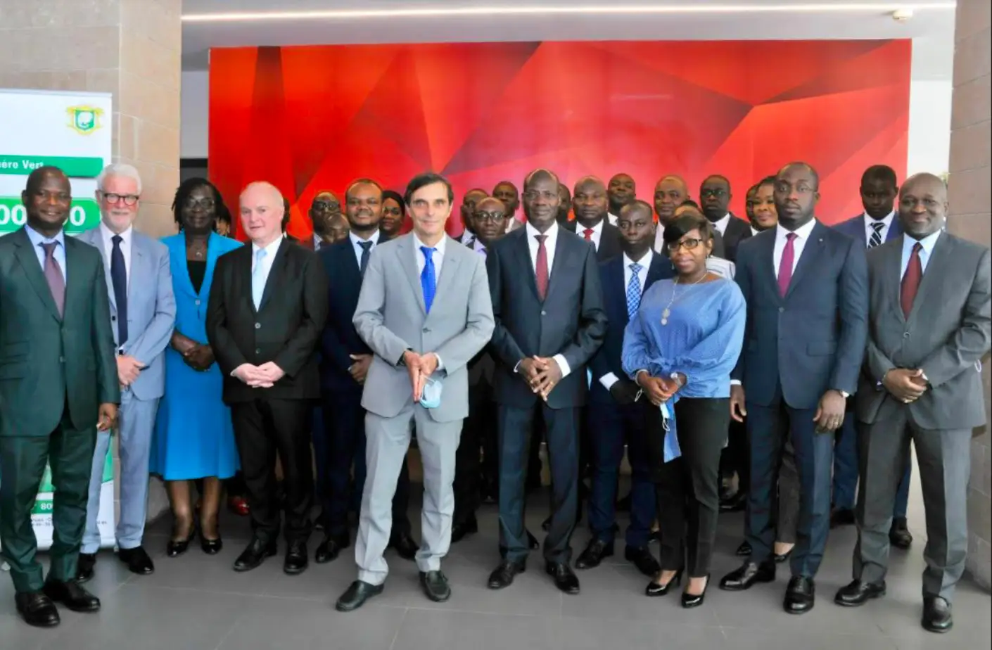 Marchés Publics : des acteurs de l’administration publique formés sur les outils de détection de la corruption – Du 8 au 10 juin 2021