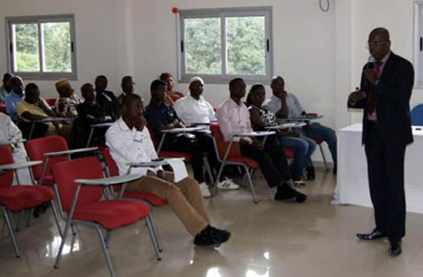 FORMATION GIBTP : Les entreprises du secteur du BTP instruites sur la pratique de la bonne gouvernance dans le processus des achats publics – 23 juillet 2013