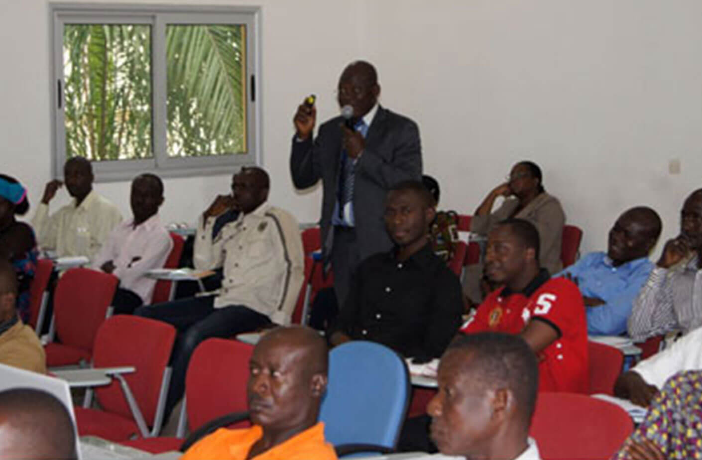 Formation GIBTP : Les entreprises s’imprègnent des conditions de délivrance des garanties et cautionnements dans les marchés publics par les Compagnies d’Assurance agréées-11 juillet 2013