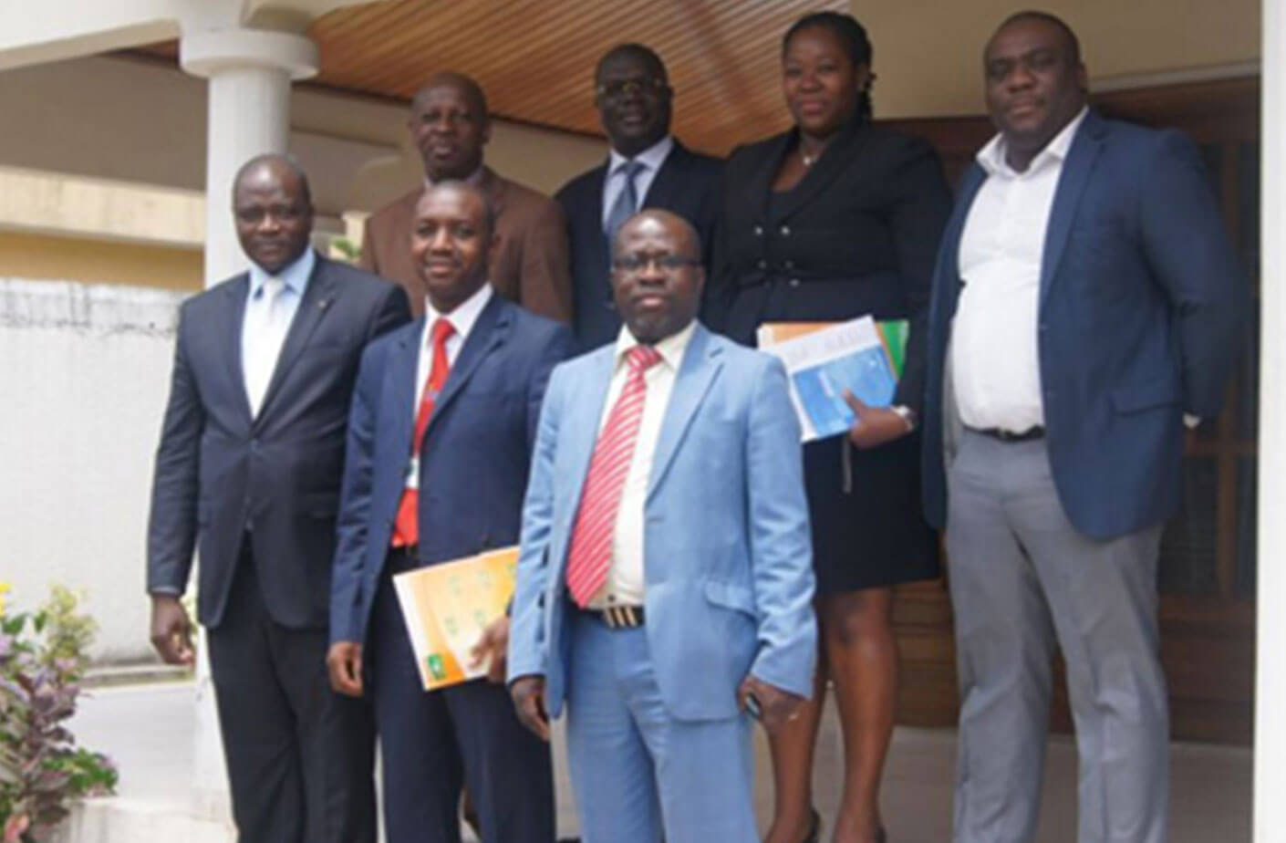 Coris Bank International effectue une visite de travail à l’Autorité Nationale de Régulation des Marchés Publics (ANRMP) – 26 février 2013