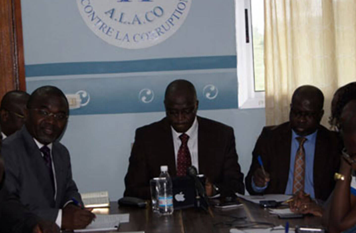 La transparence dans les marchés publics, le Président de l’ANRMP explique le rôle que joue son Institution pour le respect de ce principe de bonne gouvernance – 10 août 2013