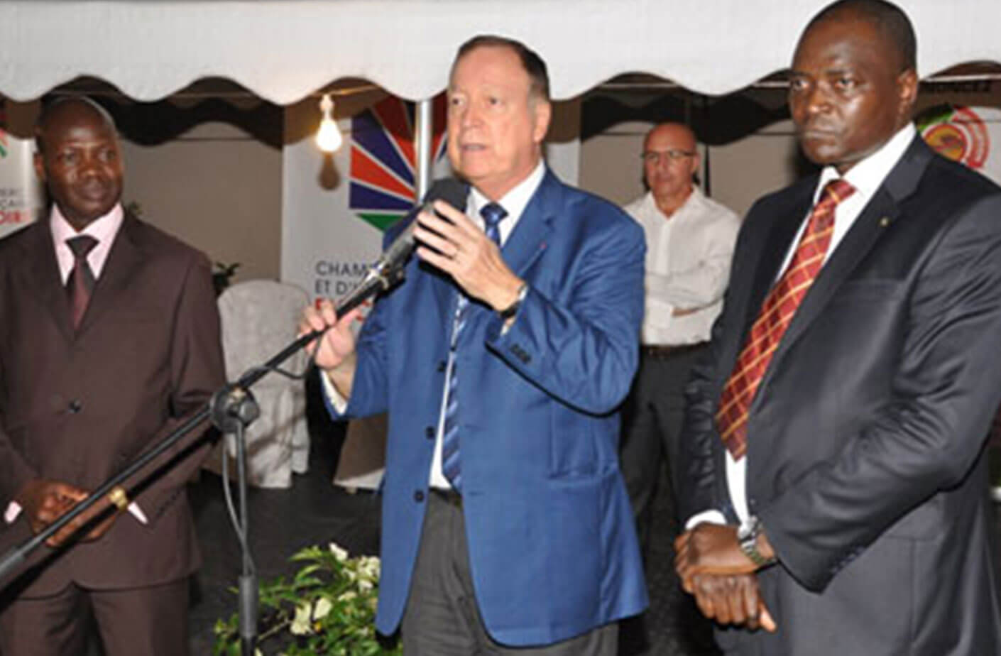 La Chambre de Commerce et d’Industrie Française en Côte d’Ivoire (CCIF-CI) procède au lancement des formations sur les procédures des marchés publics à l’intention de leurs membres avec l’appui de l’ANRMP et de la DMP le mardi 13 novembre 2012