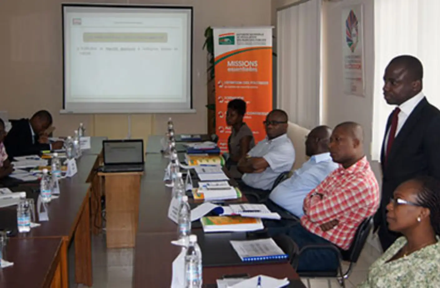 Le processus d’exécution des marchés publics expliqué aux entreprises membres de la Chambre de Commerce et d’Industrie Française en Côte d’Ivoire – jeudi 20 novembre 2014