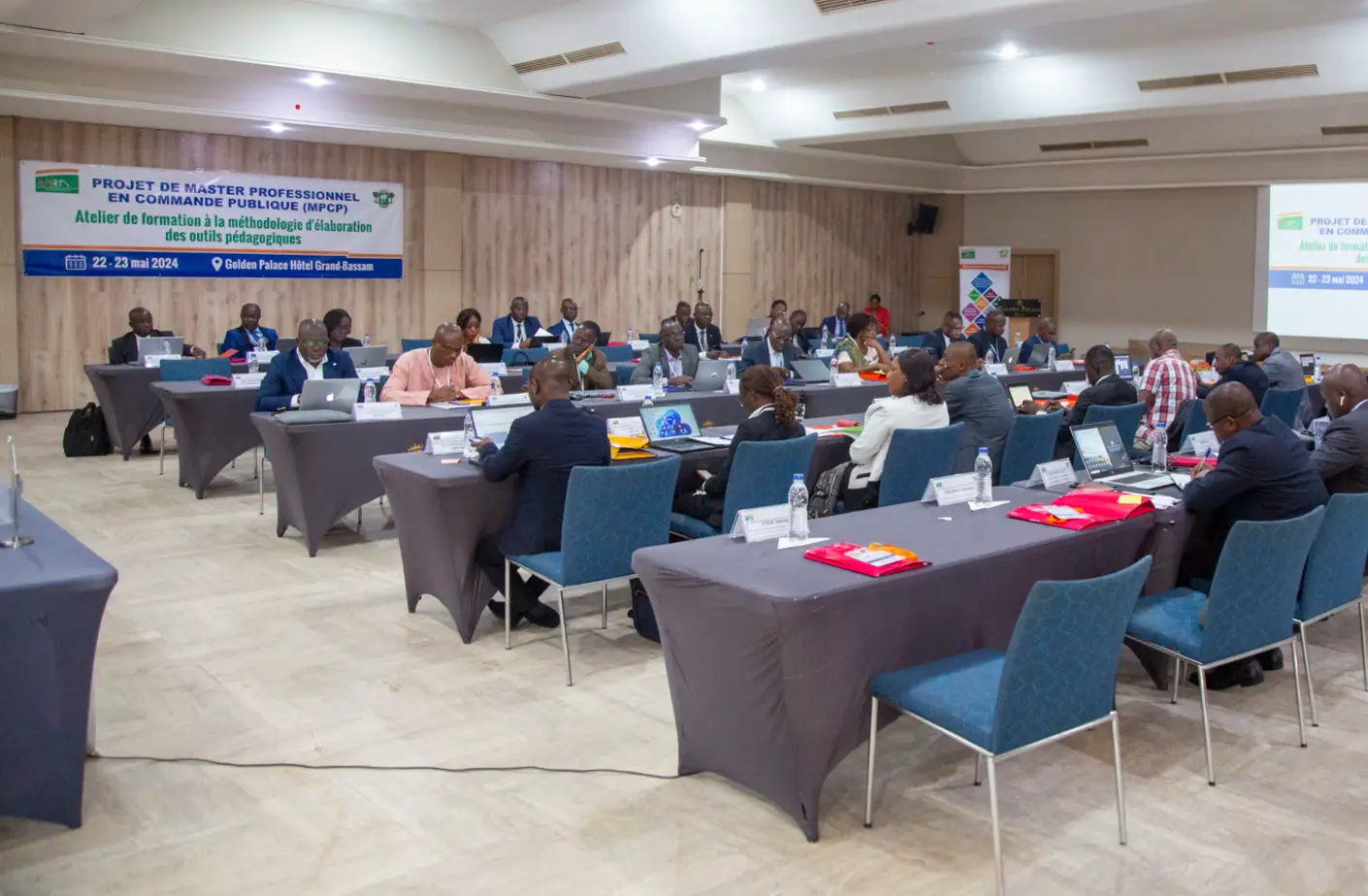 Création d’un programme de formation diplômante des acteurs de la commande publique : l’ANRMP organise un atelier de formation à la méthodologie d’élaboration des syllabus et outils pédagogiques du Master en commande publique