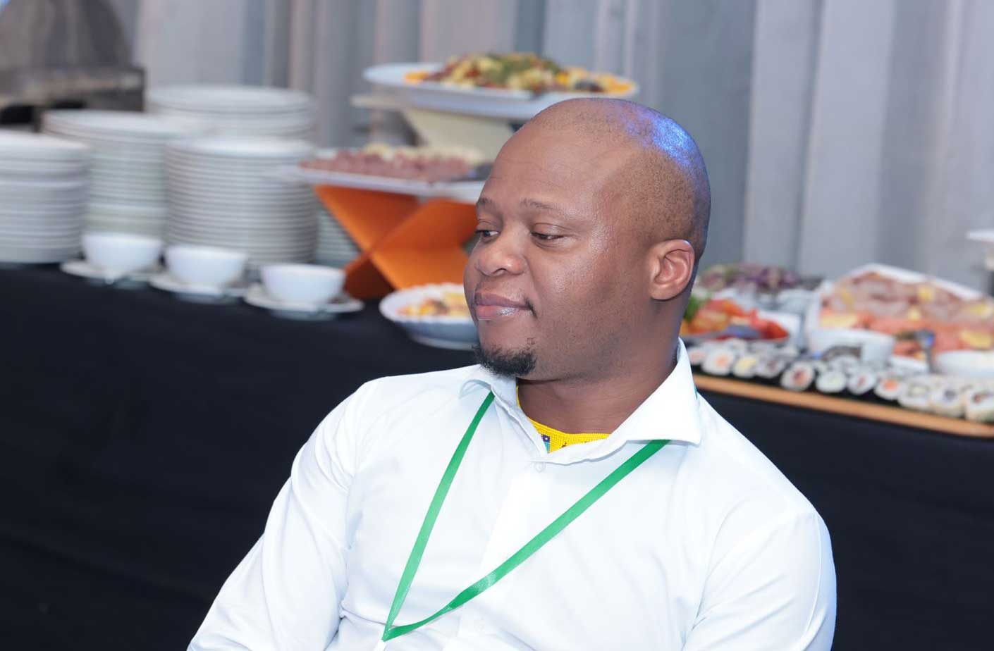 Ajouter la légende de la photo ci