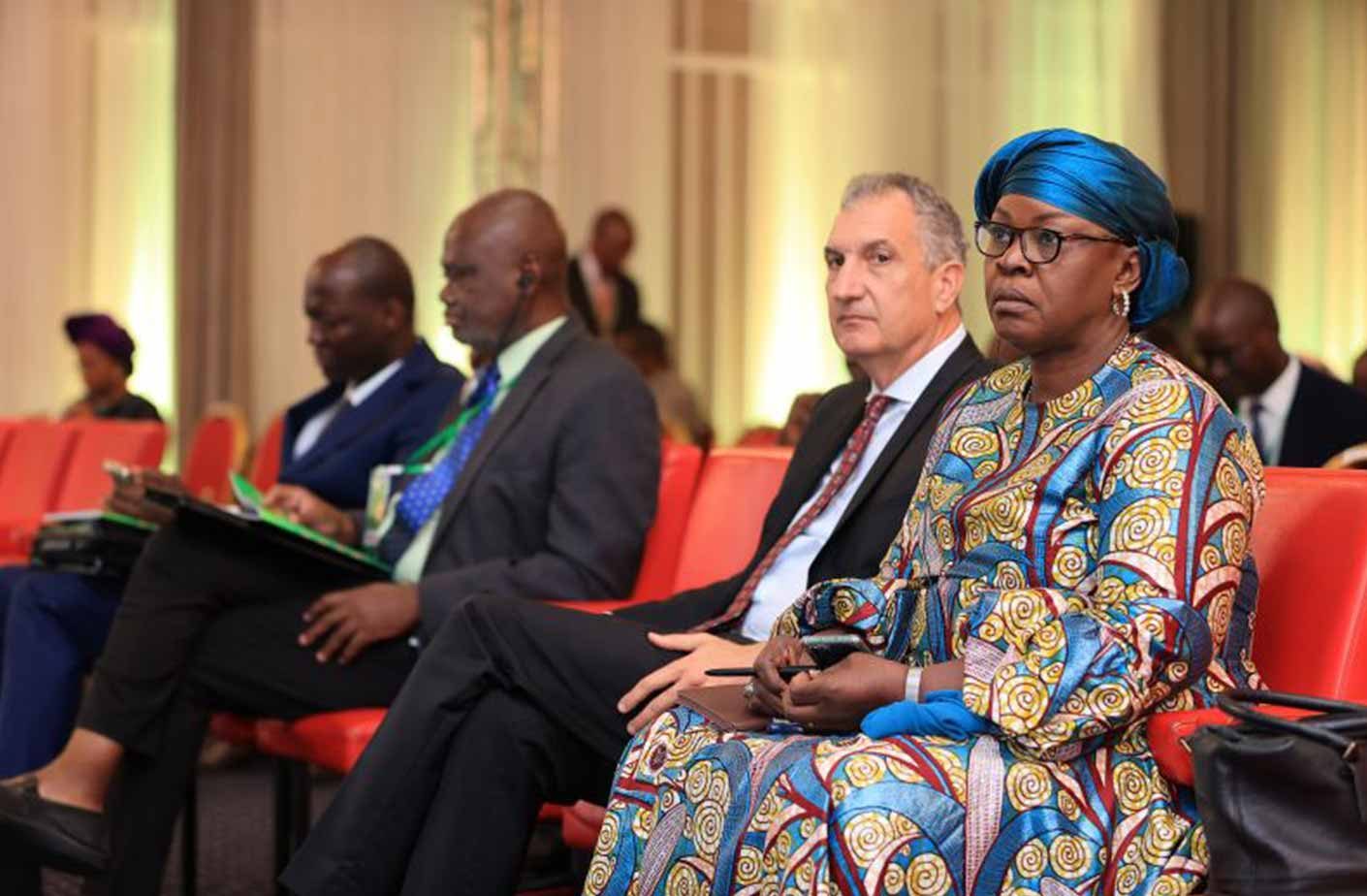 02-racop-tag-abidjan-j1-panel1-2