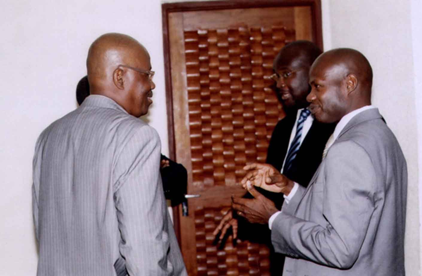 04-28-nov-au-02-dec-2011