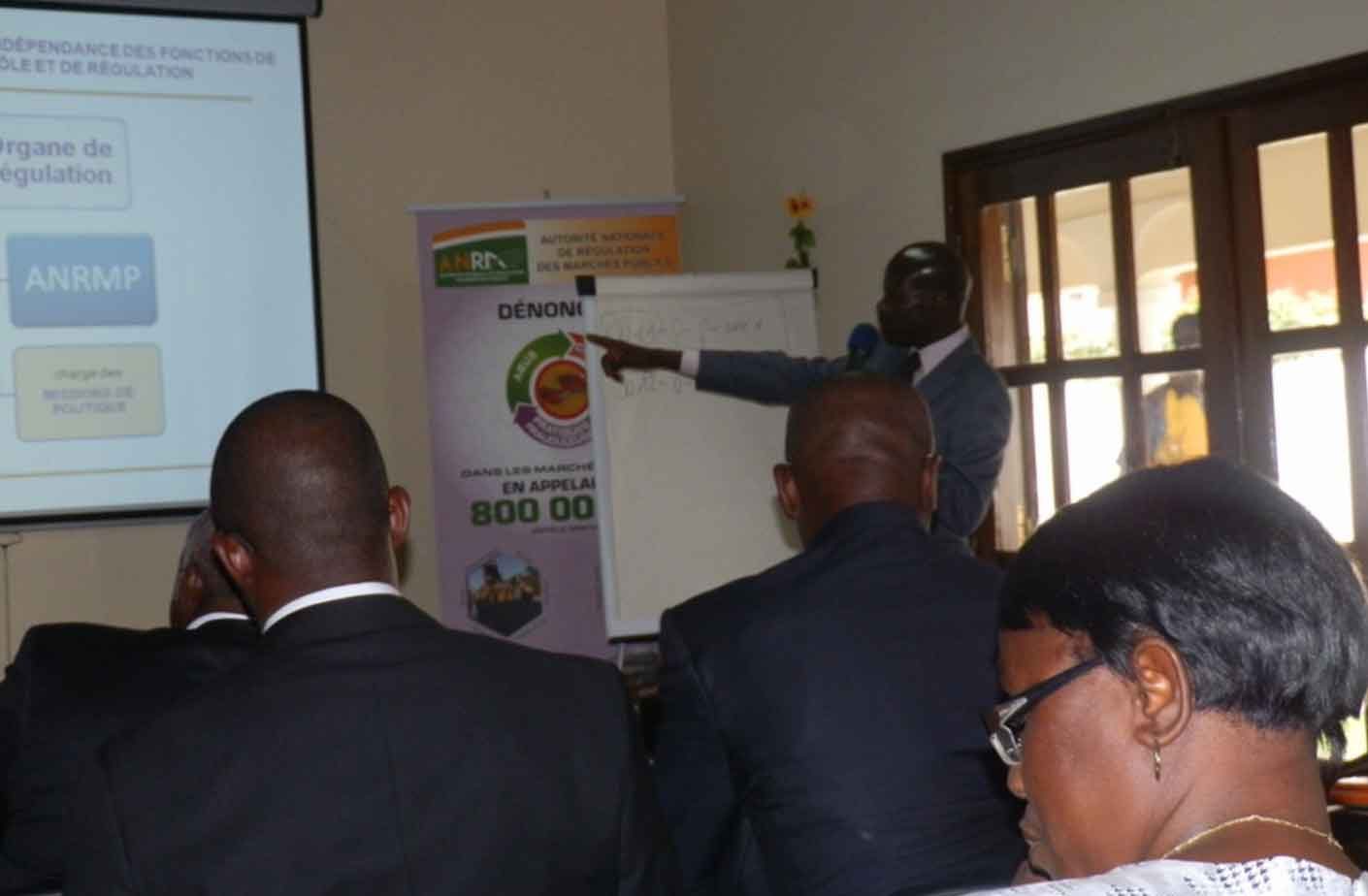 06-controleurs-financiers-13-mars-2012