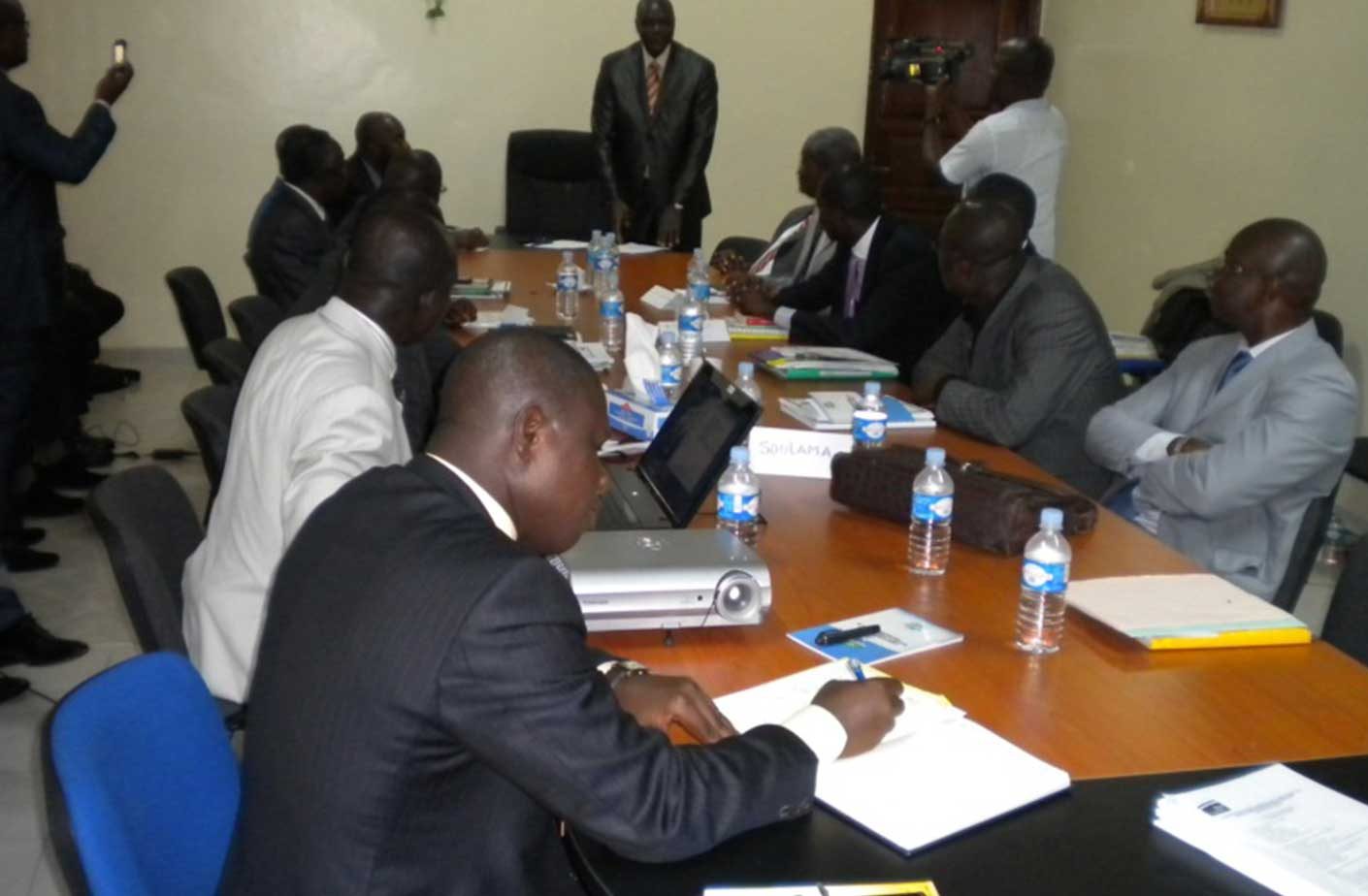 26-jeu-16-jui-2011-abidjan