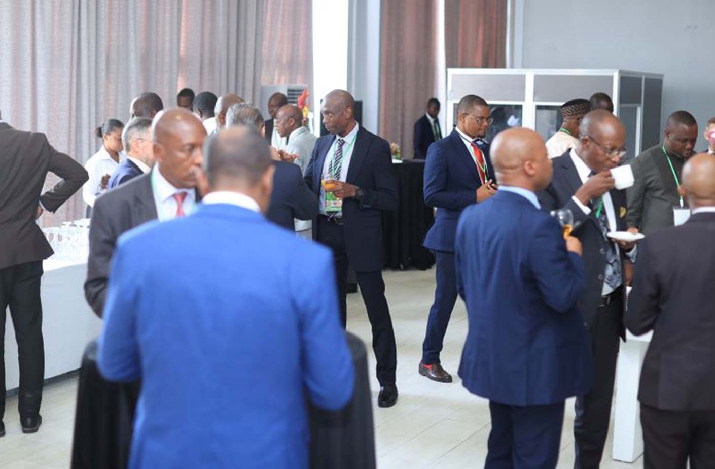 38-racop-tag-abidjan-j1-panel1-2